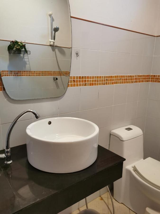 De​ Lanta Place Ko Lanta Extérieur photo